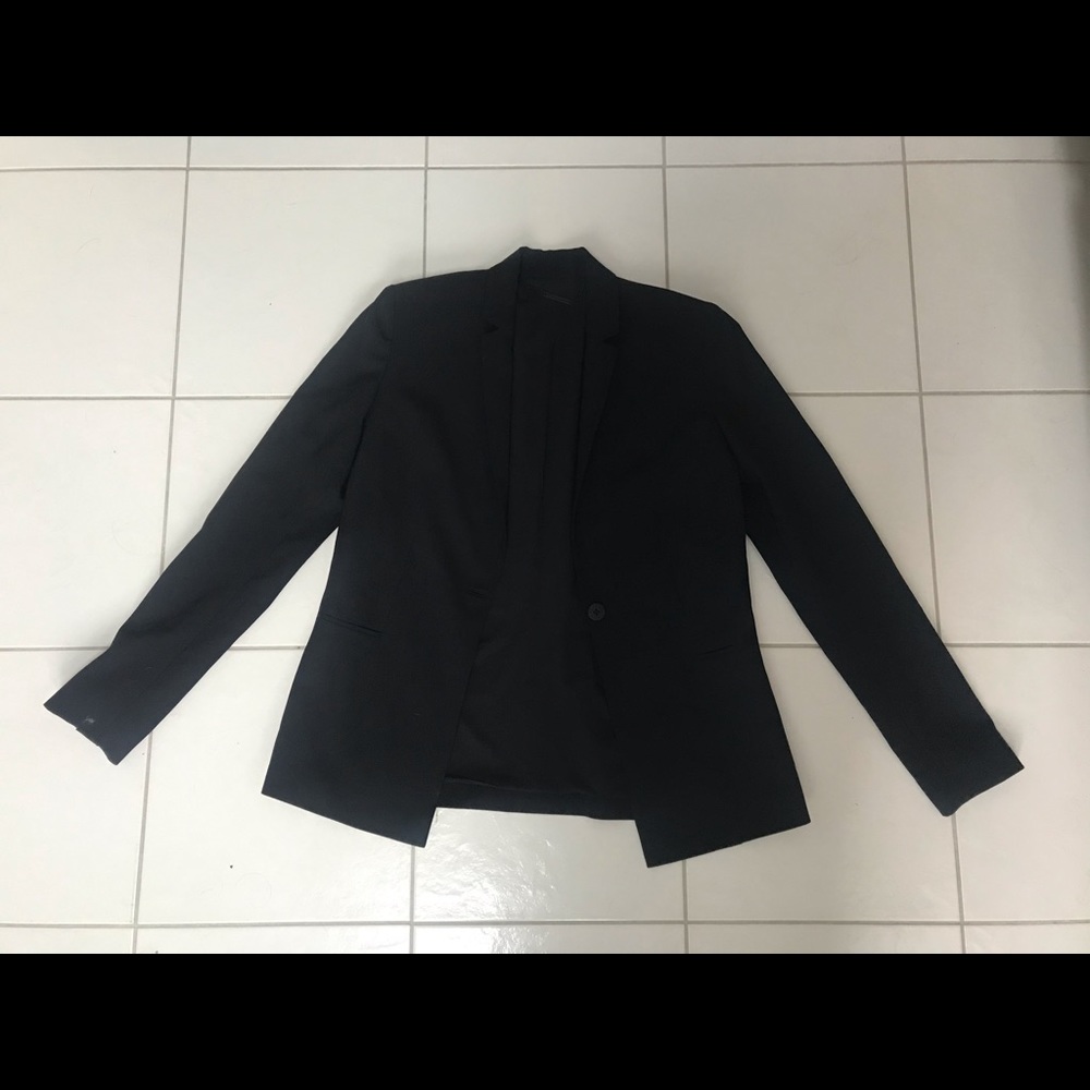 Black Elie Tahari Blazer size 4